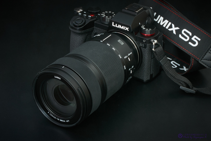 パナソニック Panasonic LUMIX S 70-300mm F4.5-5.6 MACRO O.I.S.